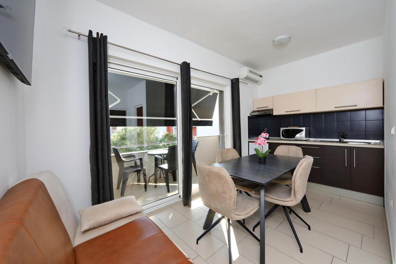 Apartments Neli 비빈제 외부 사진