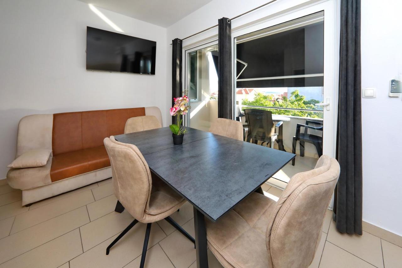 Apartments Neli 비빈제 외부 사진