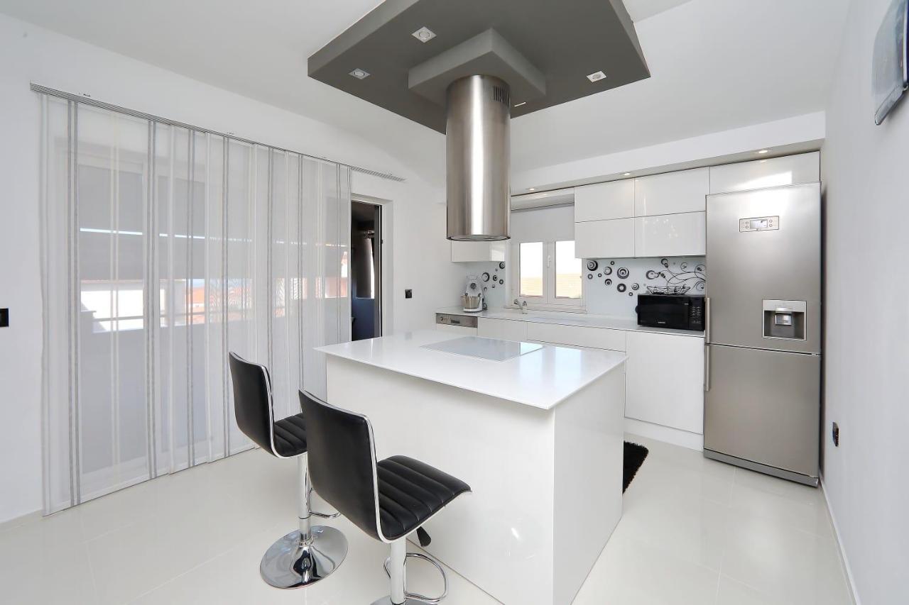 Apartments Neli 비빈제 외부 사진