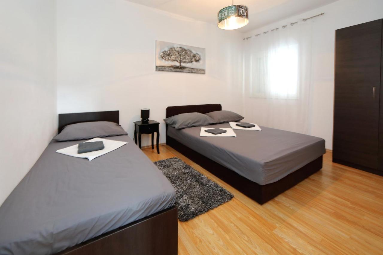 Apartments Neli 비빈제 외부 사진