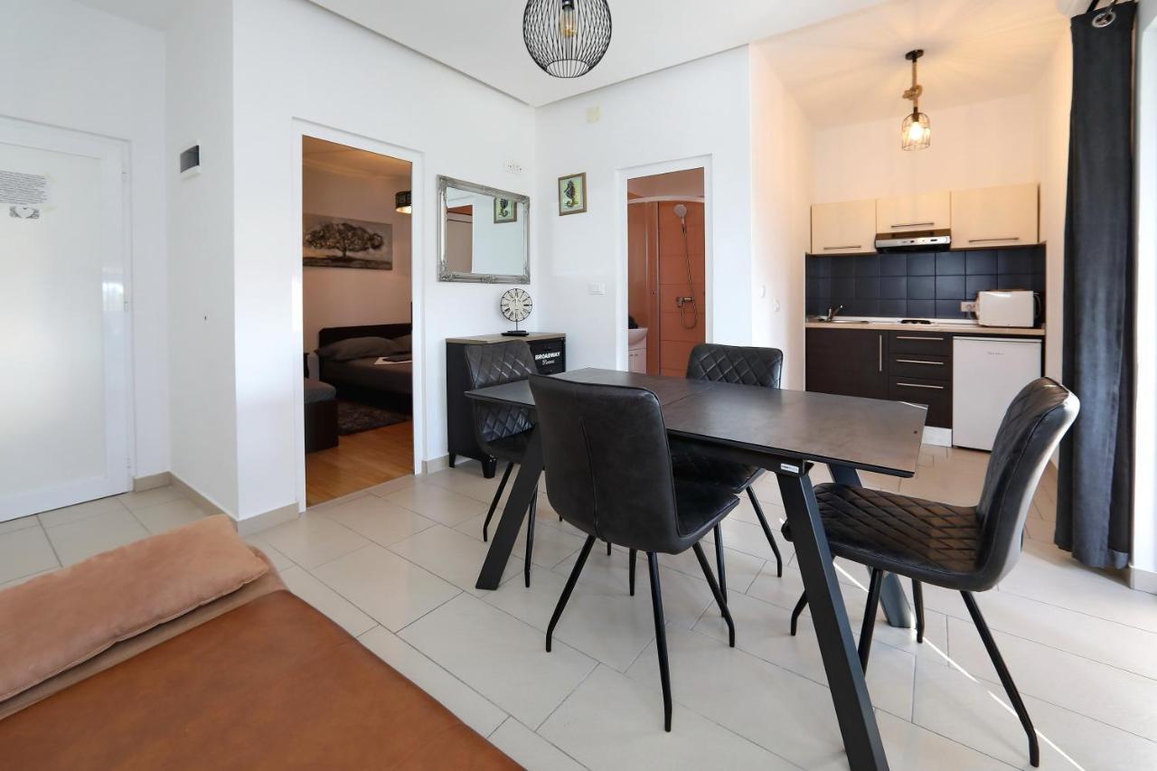 Apartments Neli 비빈제 외부 사진