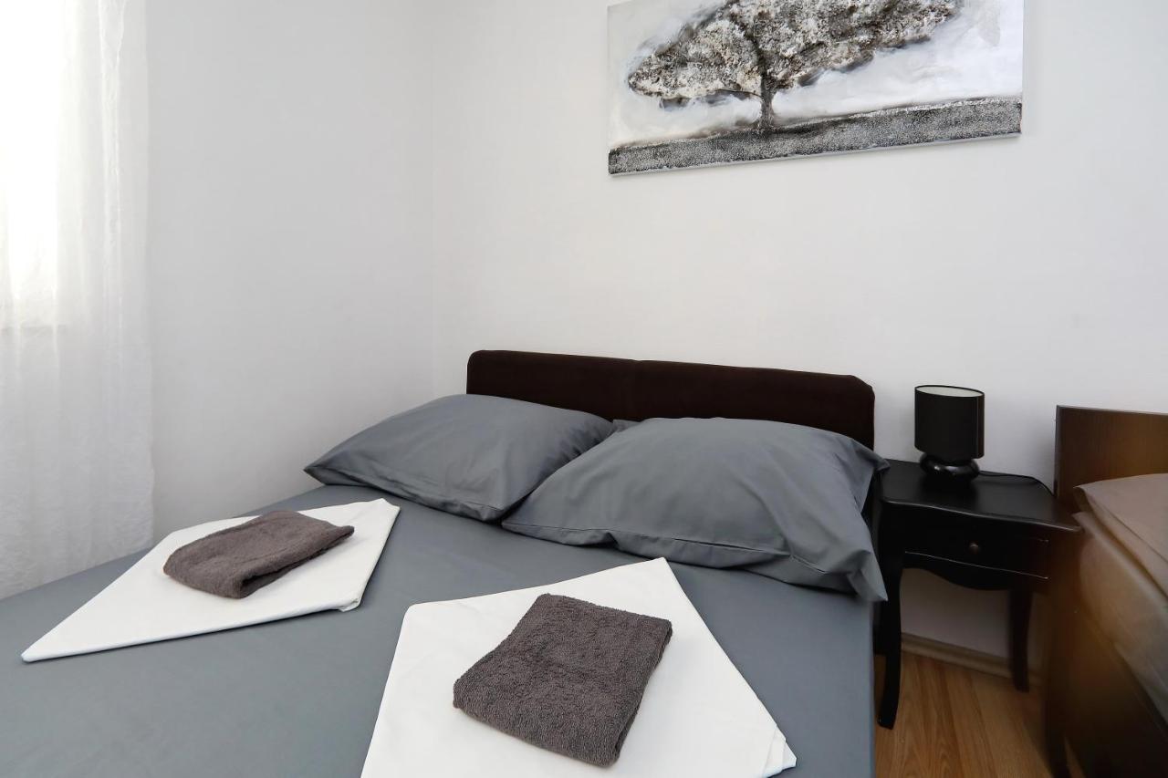 Apartments Neli 비빈제 외부 사진