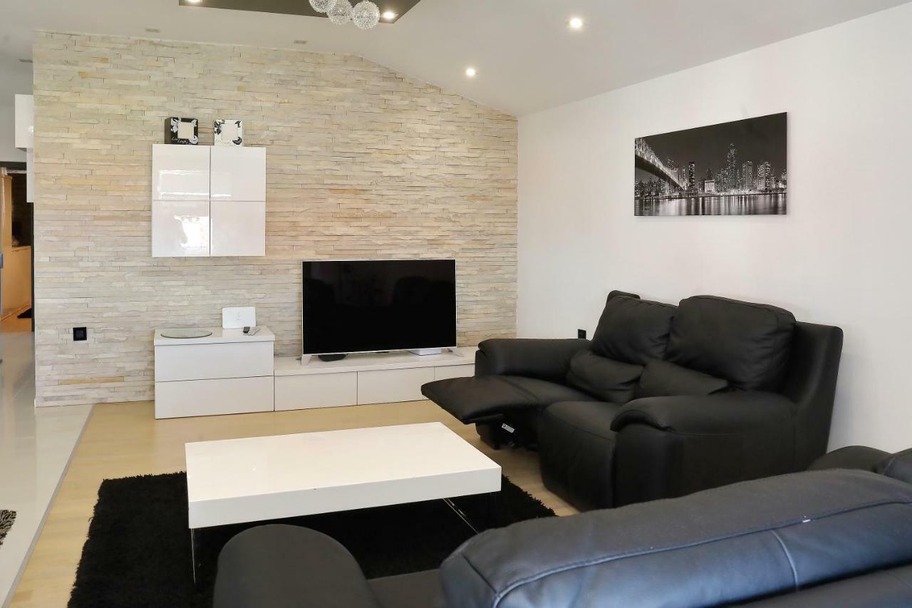 Apartments Neli 비빈제 외부 사진
