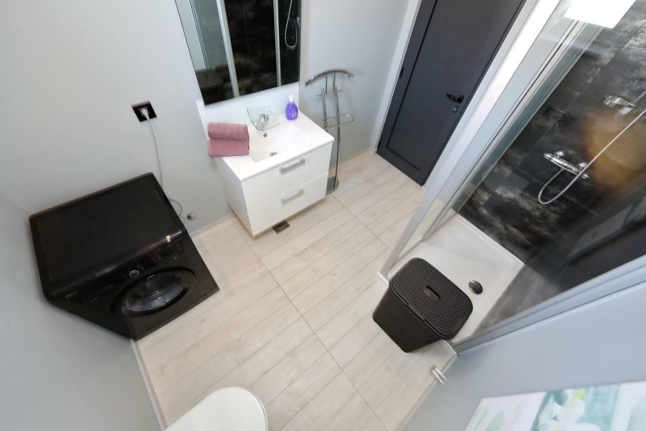 Apartments Neli 비빈제 외부 사진